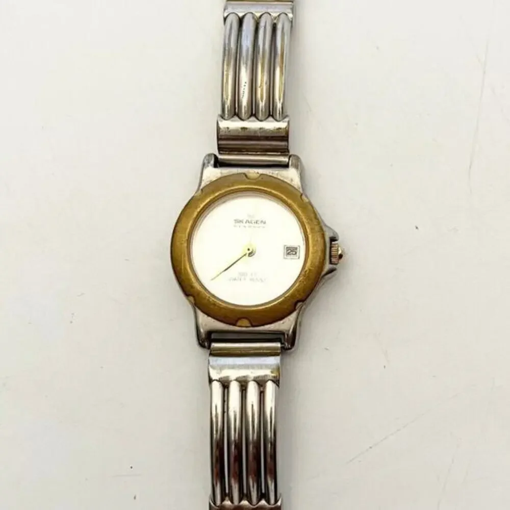 Skagen Watch Women Silver‎ Tone White Dial Gold Bezel Ribbed Band Needs Battery